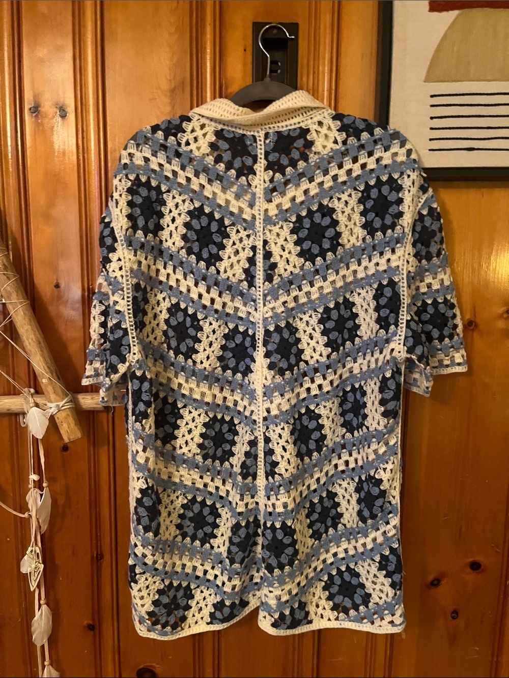 POL Crochet Short-Sleeve Cardigan in Blue and Cream - Picture 4 of 4
